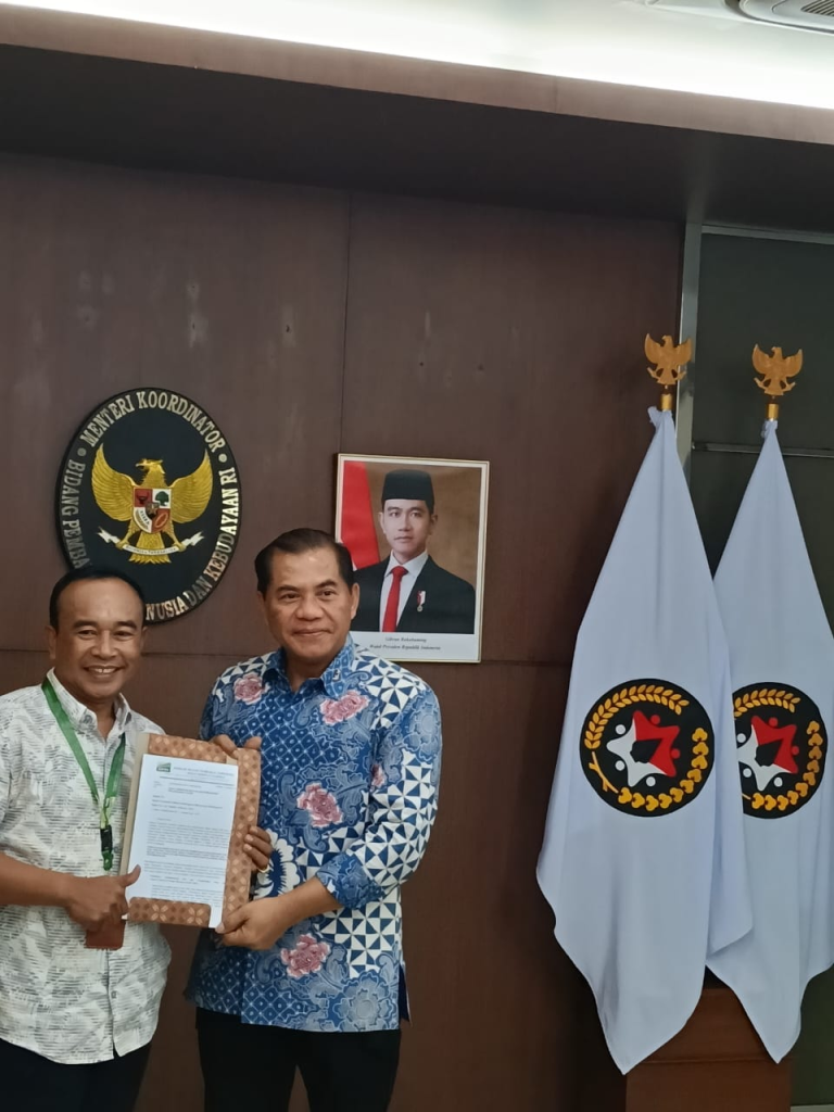 Pengacara Petani Tembakau